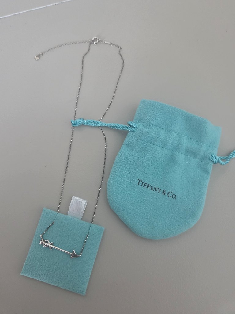 Tiffany & Co - Paloma's Graffiti Arrow Pendant Necklace